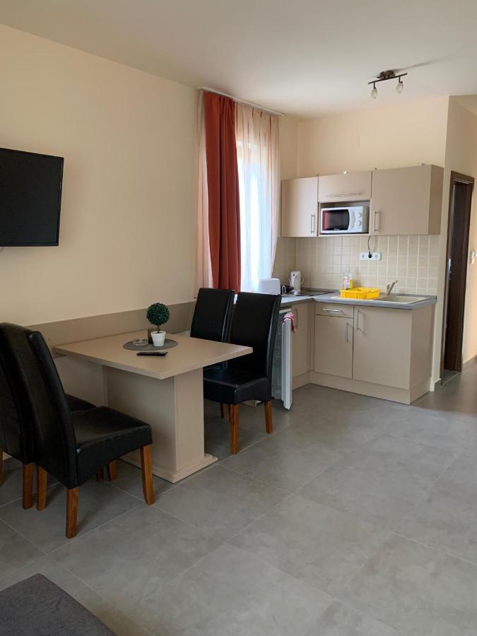 Ferienwohnung Balaton Apartmanhaz Siófok Exterior foto