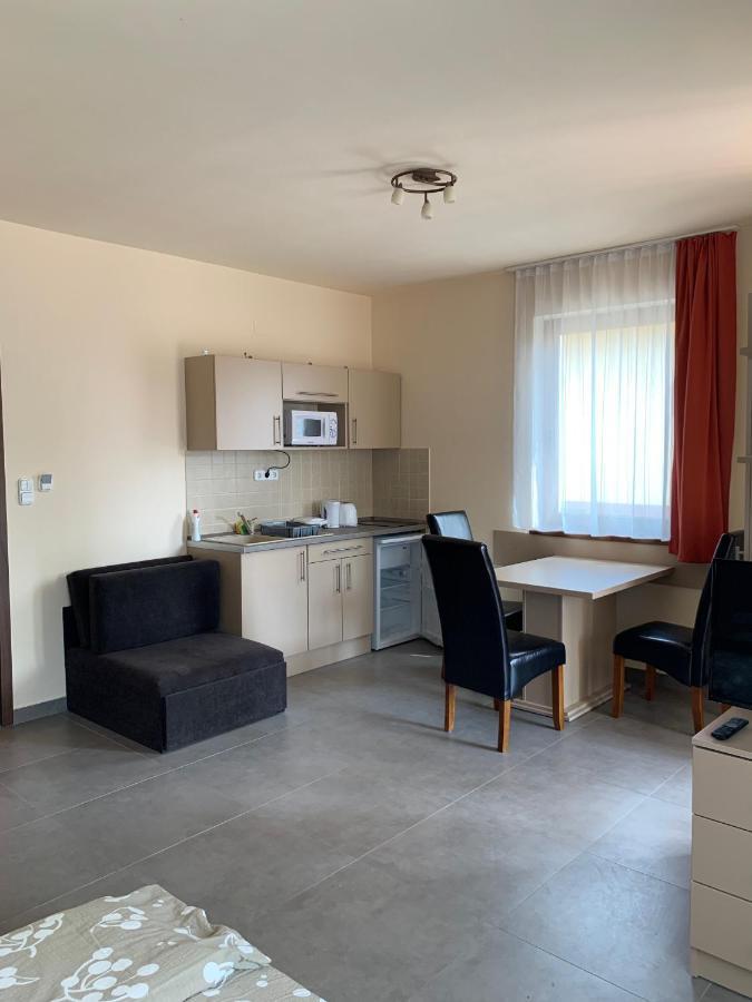 Ferienwohnung Balaton Apartmanhaz Siófok Exterior foto