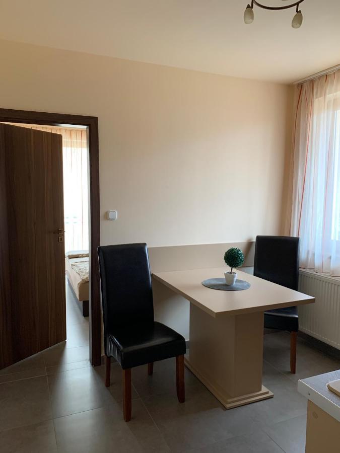 Ferienwohnung Balaton Apartmanhaz Siófok Exterior foto