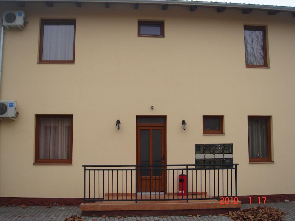 Ferienwohnung Balaton Apartmanhaz Siófok Exterior foto